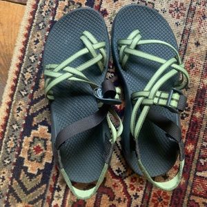 Chacos women size 9